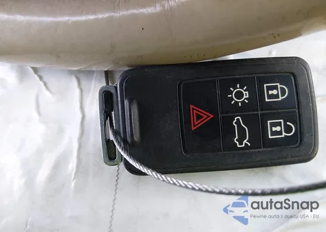 2009 Volvo V70 3.2 z USA, uszkodzony, nr VIN YV1BW982991101816